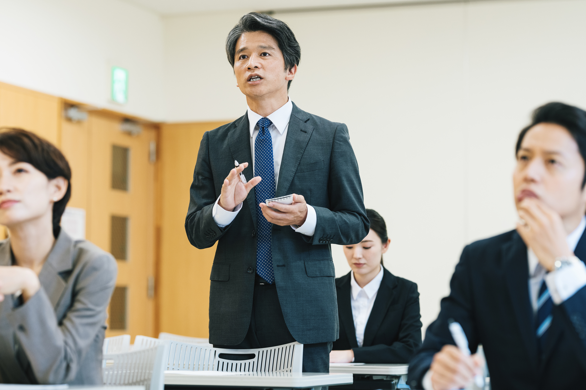 学術研究団体発行の学会論文誌等の論文審査支援と関連業務