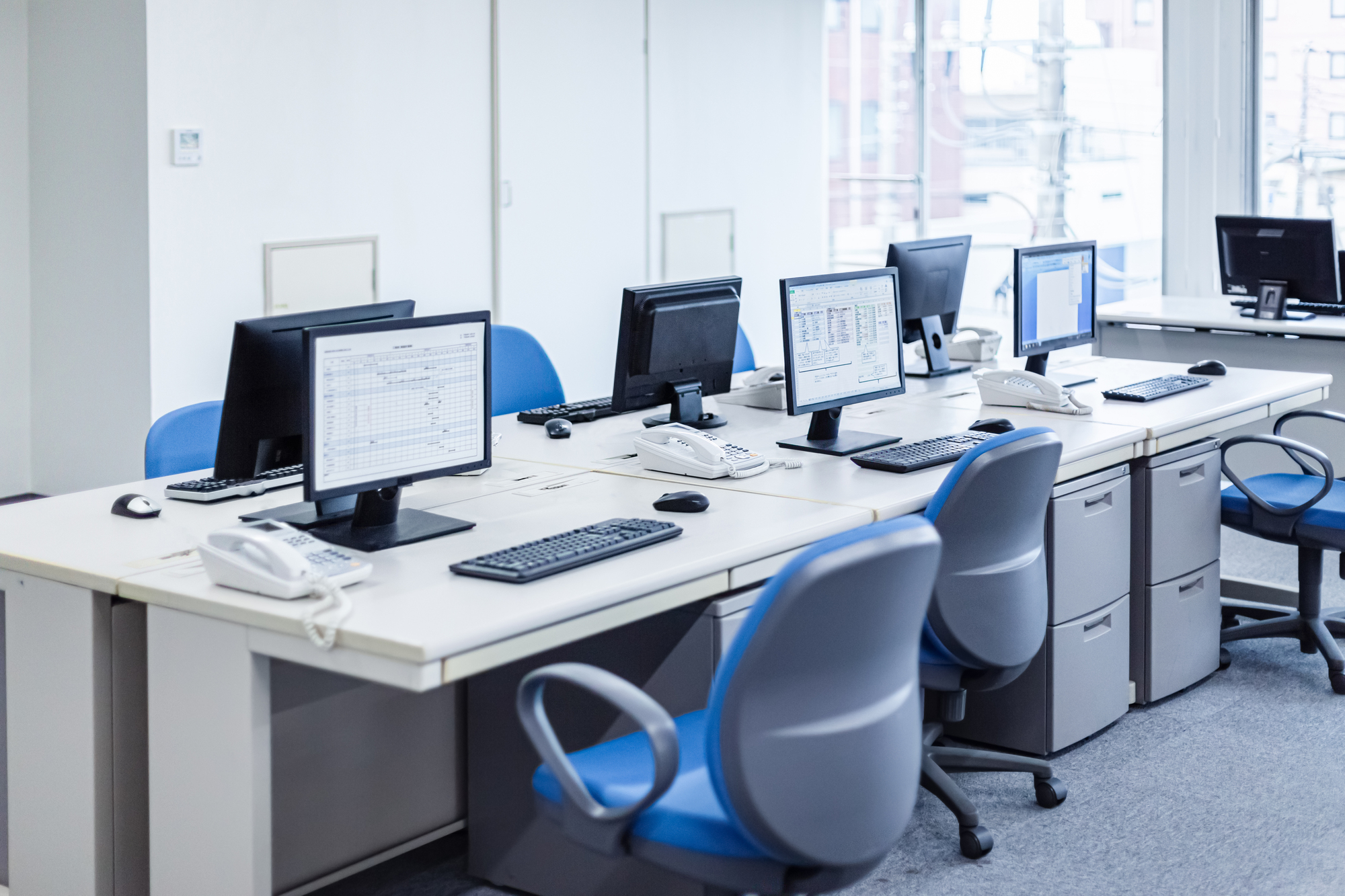 婚活カウンセラー／＊新宿区／＊未経験可／＊完全週休二日制