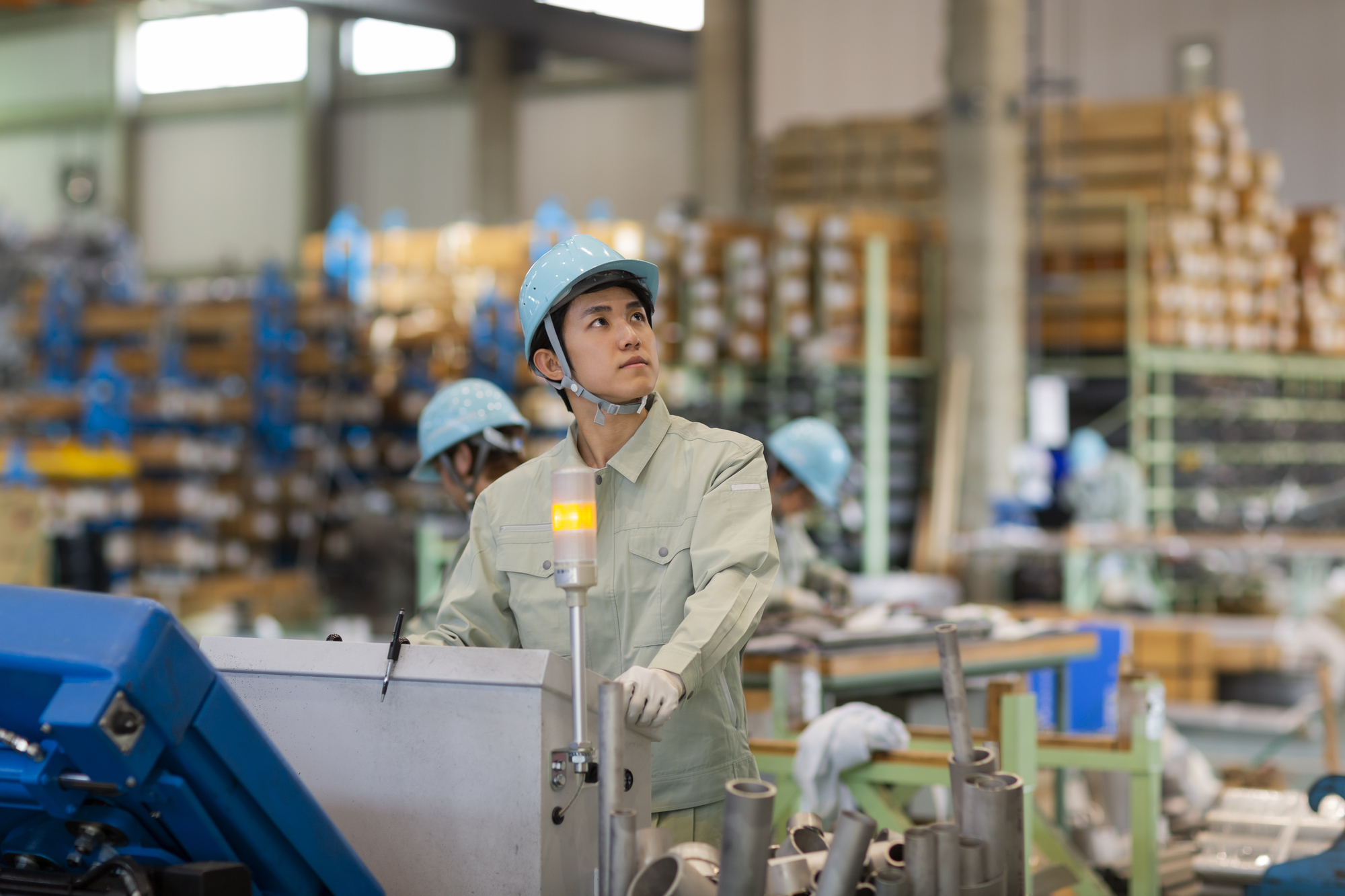 ビルの設備管理・工事スタッフ