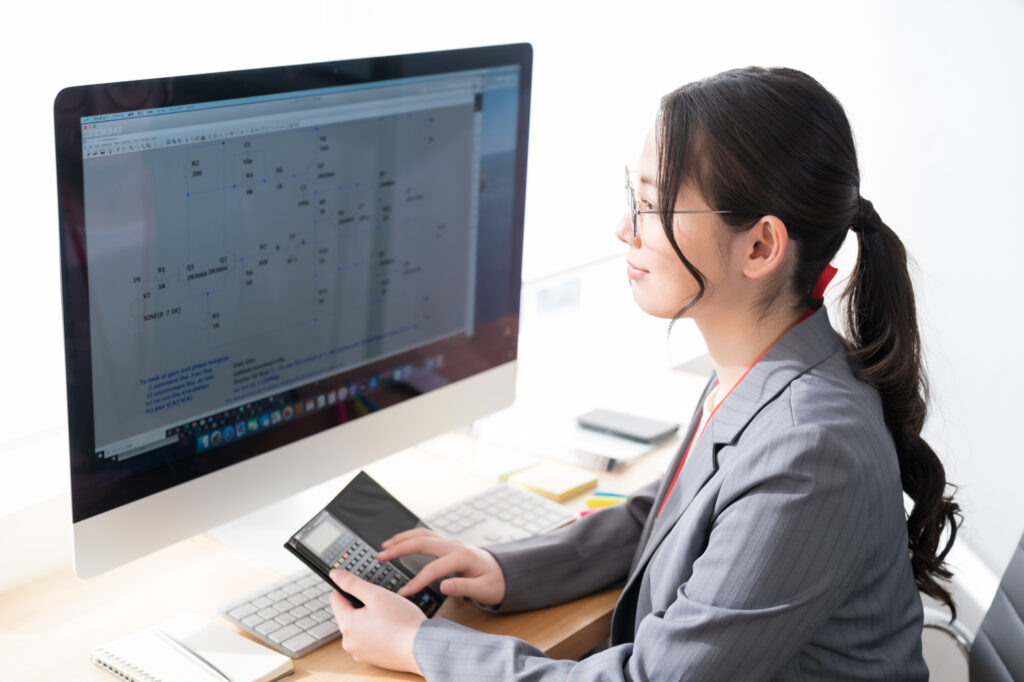 アビームコンサルティングの年収シミュレーション